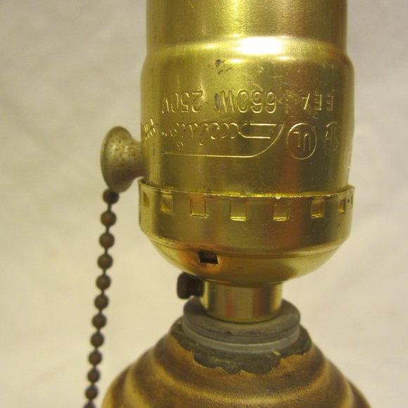 VTG MCM SMALL ACCENT LAMP,VASE STYLE W/ROSE MOTIF - Picture 10 of 13